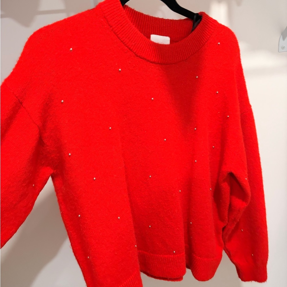H&M Scarlet Crew Neck Sweater